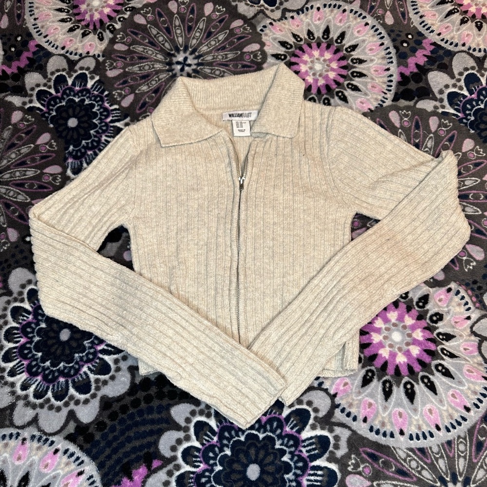 knit sweater zip up